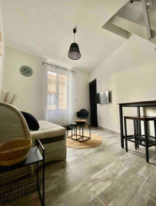 Appartement Centre Ville Saint-Amand-Mont-Rond Luaran gambar